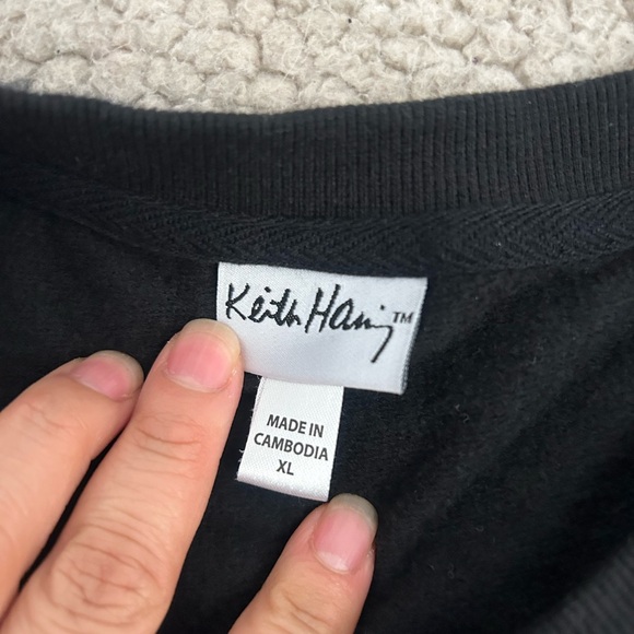 KEITH HARING Sweat Shirt Dancing Heart Graphic Black Pullover Size M - Picture 3 of 4
